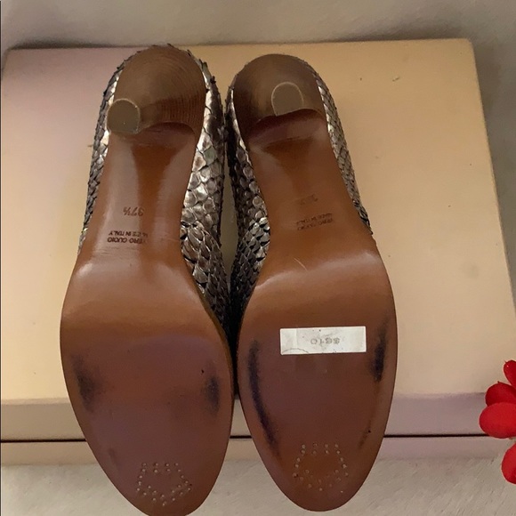 Golden Goose - Picture 4 of 7